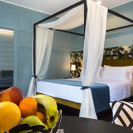 Stendhal Luxury