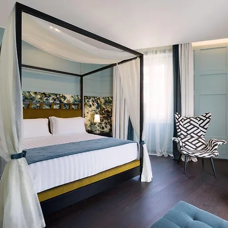 מלון Stendhal Luxury 4*