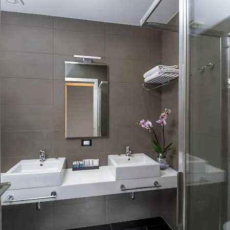 Via Del Corso Guest house 3*