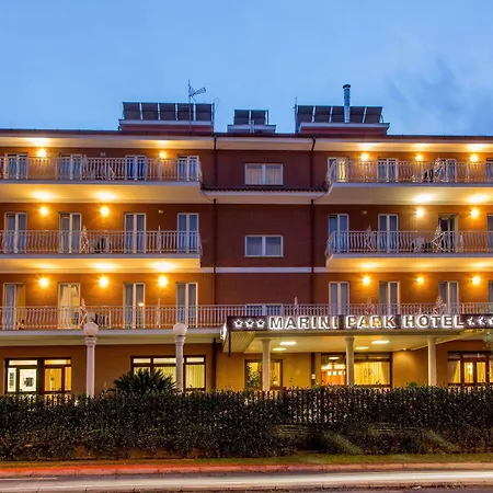 Otel Marini Park Castel di Leva