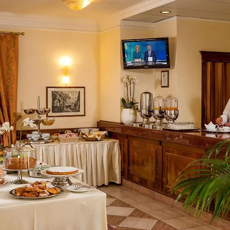 Marini Park Otel 3*