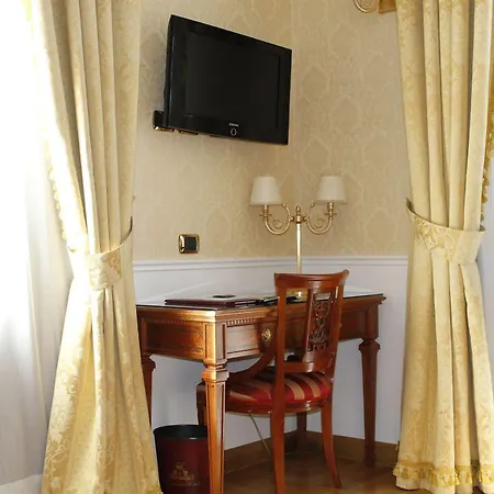 Hotel Pinciana 4*