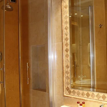 Pinciana Hotel