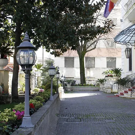 Pinciana Hotel