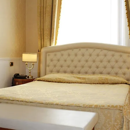 Hotel Pinciana
