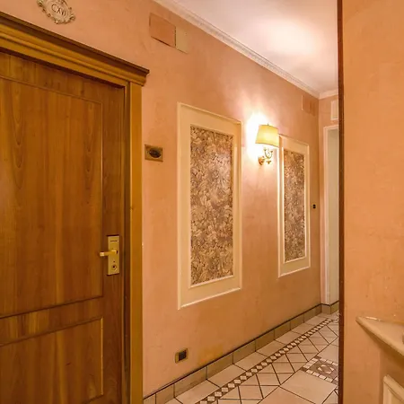 Hotel Montreal