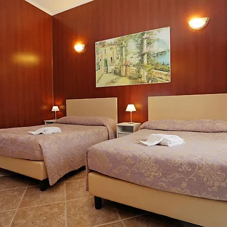 Hotel Houspitality Flowers Rome