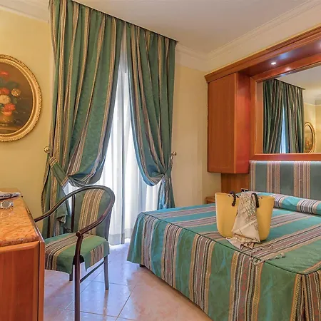 Raeli Luce Hotel 4*