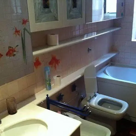 T&v House Bed & Breakfast