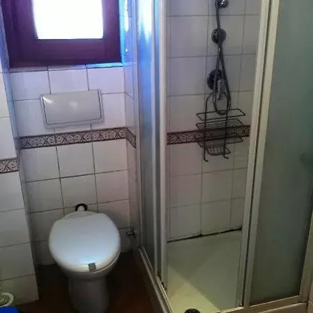 T&v House