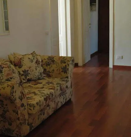 T&v House