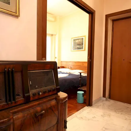 Anastasio II Bed & Breakfast Bed & Breakfast Rome