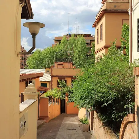 Hotel Beesprint Vatican *