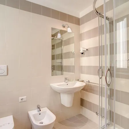 Floor Navona Guest house Rome