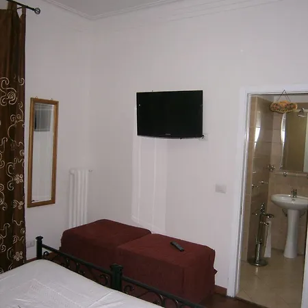 Lucky House 2* Rome