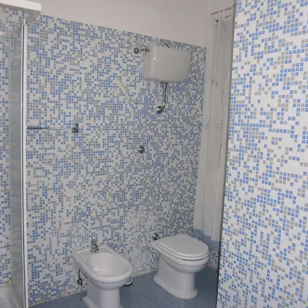 Hotel Lucky House