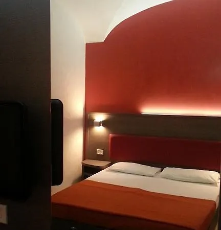 Center 2 Hotel