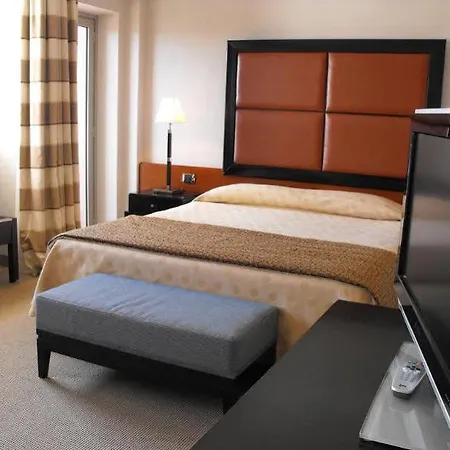 Ergife Palace Hotel 4*