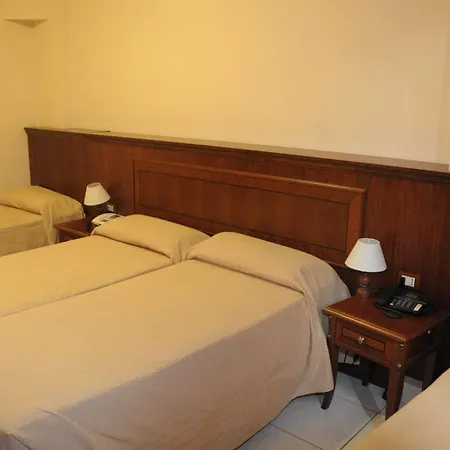 Cinecitta Hotel 3*