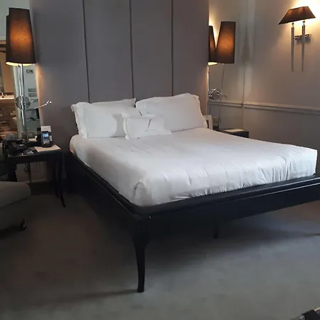 Leon's Place In Hotel Rome