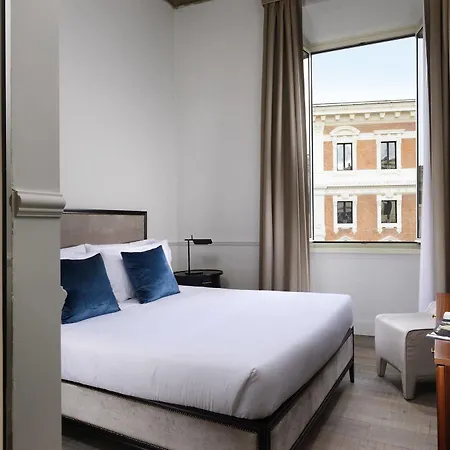 Gens Luxury Rome