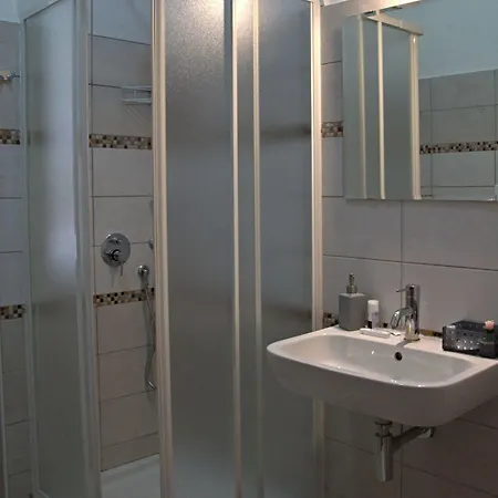 B&B Movie Home