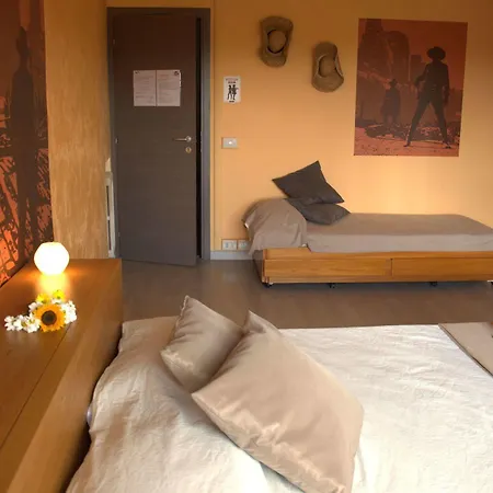 Bed & Breakfast B&B Movie Home 2*