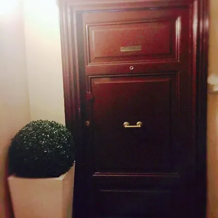 Candia41 Bed & Breakfast 2*