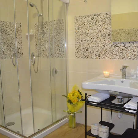 Bella Hotel 3*
