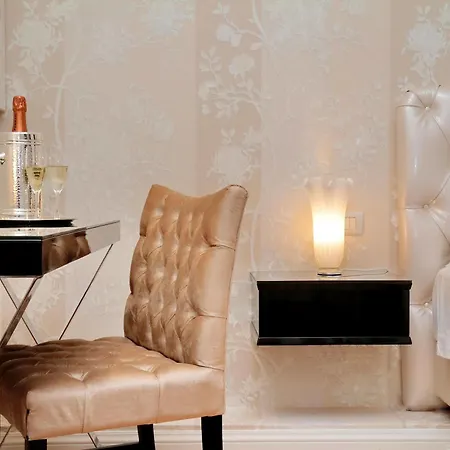 Bq House Colosseum Luxury Rooms 3* Rome