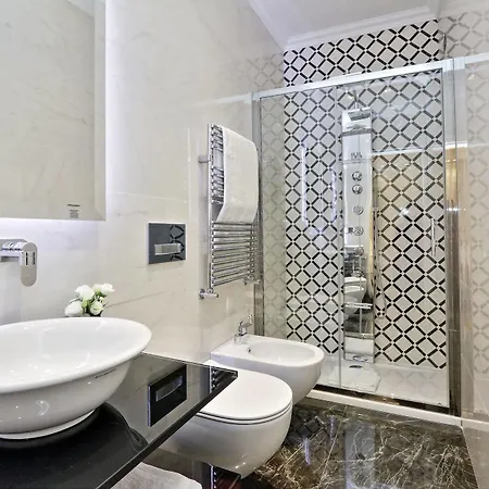 Bq House Colosseum Luxury Rooms 3* Rome