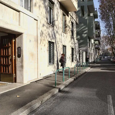 招待所 卡萨苏吉旅馆 2*