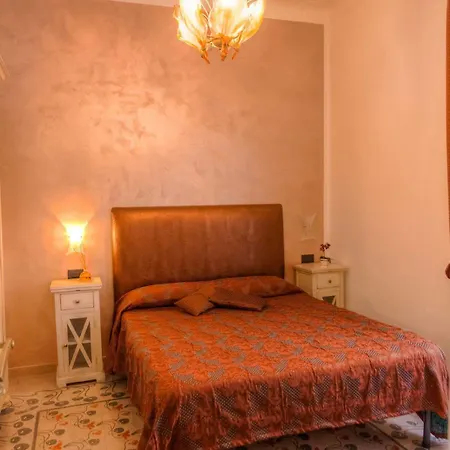 Bed & Breakfast Relais Calamatta 2*
