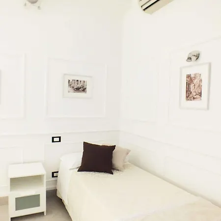 بيت ضيافة La Di Piazza Del Popolo 3*