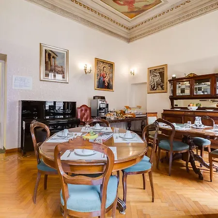 Affreschi Su Luxury 2*