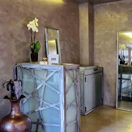 Guest house Mama's 2*