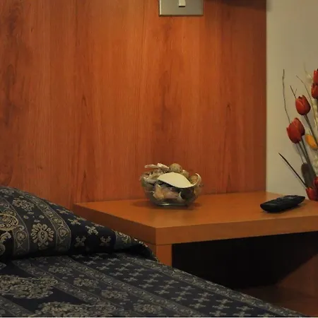 Fiorenza Hotel *