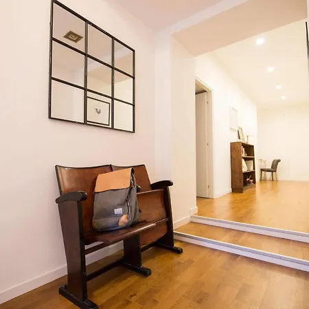Urban Pine Rooms Guest house