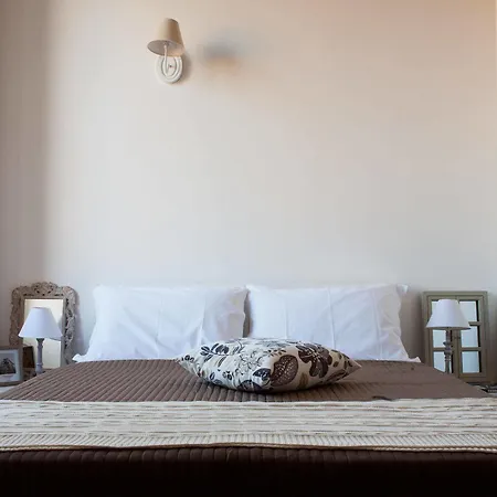 Urban Pine Rooms Guest house Rome