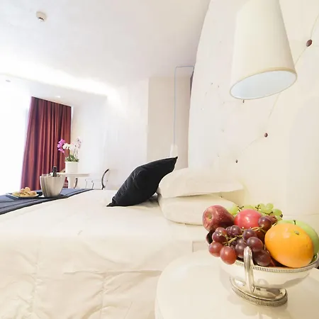 Vespasiano Hotel 4*