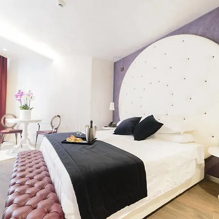 Vespasiano Hotel 4*