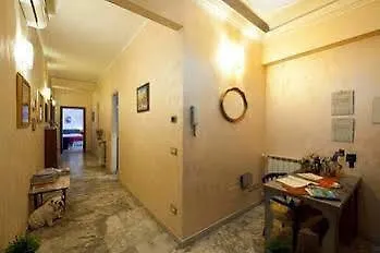 In Trastevere House Couette-café 2*