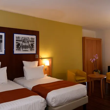 Hotel Mercure Corso Trieste 4*