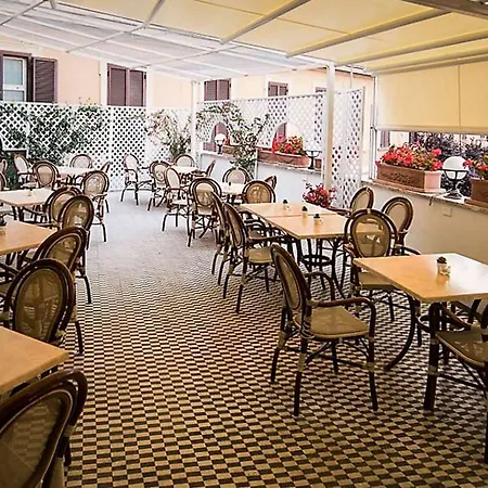 Hotel Quality Nova Domus 4*