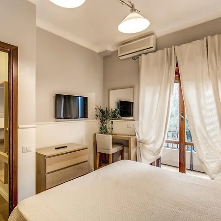 Magnolia Hotel 3*