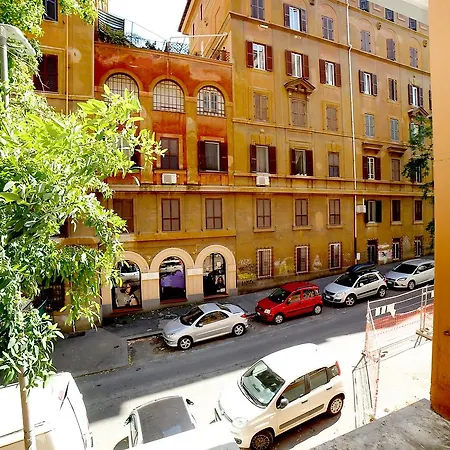 Gateway Guest house 2*