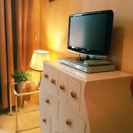Apartment Marignoli Rome
