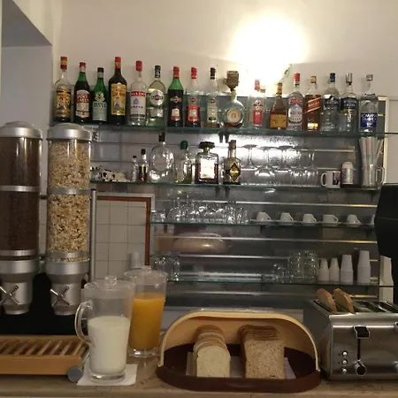 Giuliana Hotel 2*