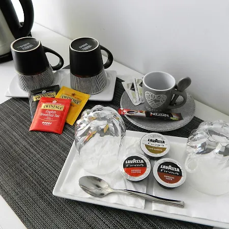 Eighty Four Luxury Guest house 3*