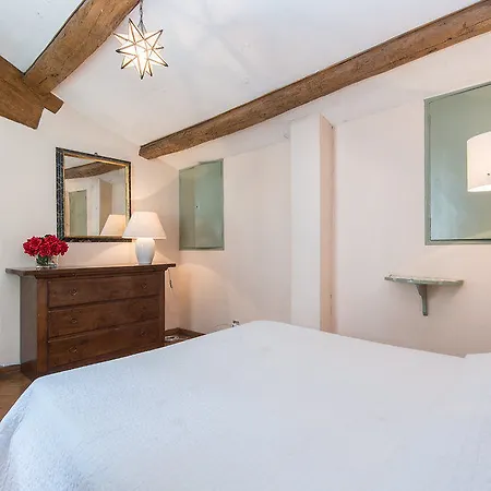 Palazzo Lancellotti Luxury 3* Rome